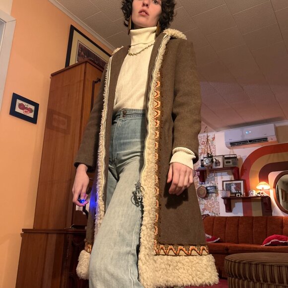 1970s hippie Wool blend hooded embroidered fur trimmed penny lane coat! - Picture 7 of 15